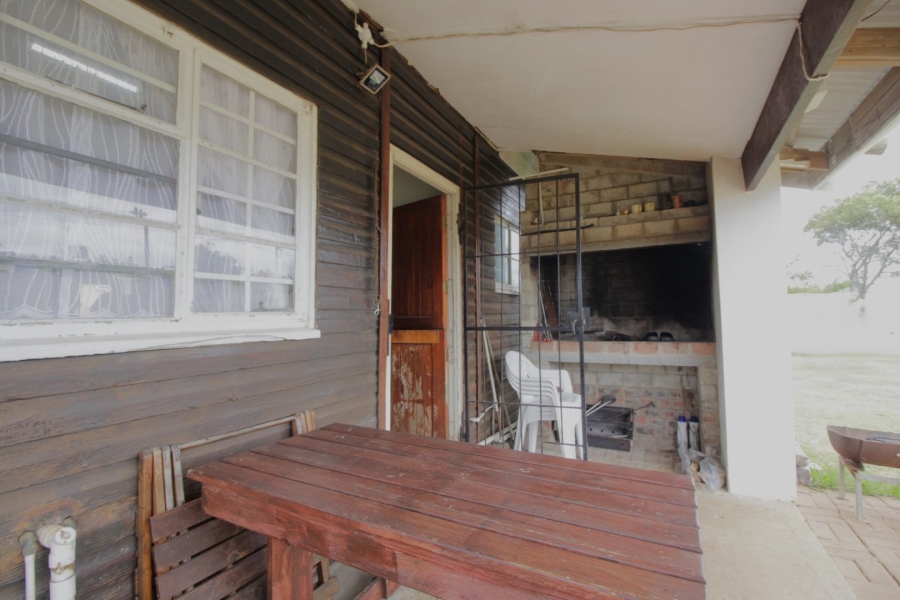 4 Bedroom Property for Sale in C Place Eastern Cape